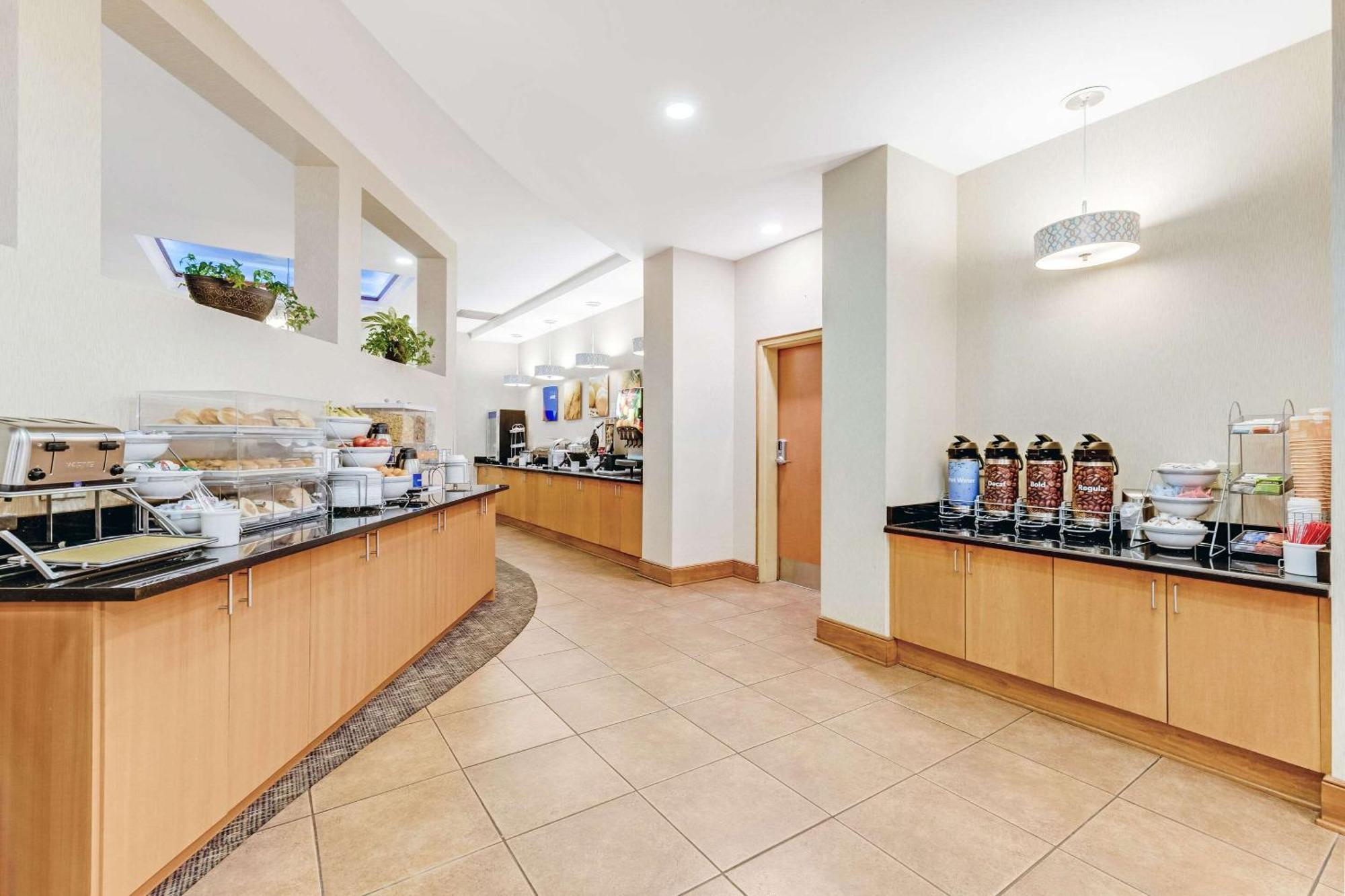 מורפריסבורו Comfort Suites מראה חיצוני תמונה